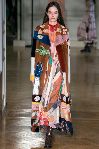 Look 47
